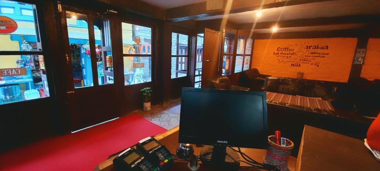 Lama Hotel - Cafe De Himalaya Lukla Exterior foto